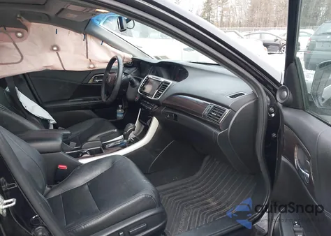 2017 Honda Accord Ex-L V6 z USA, uszkodzony, nr VIN 1HGCR3F8XHA037761